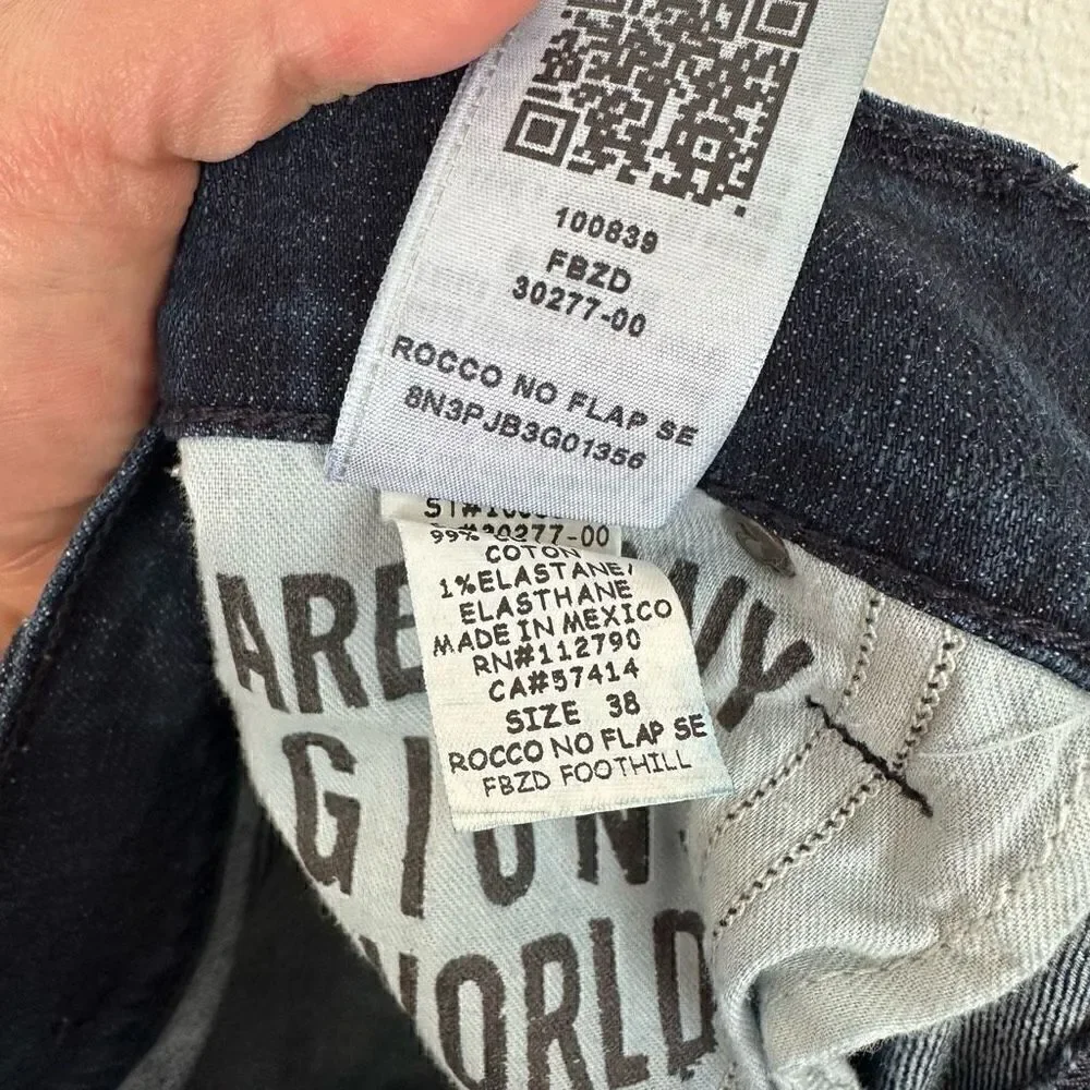 True Religion Mens Relaxed Skinny Rocco No Flap SE Dark Wash Snap Cuff Hidden Bu